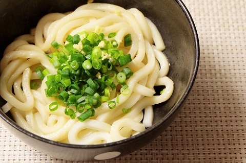 オリーブオイルうどん 500